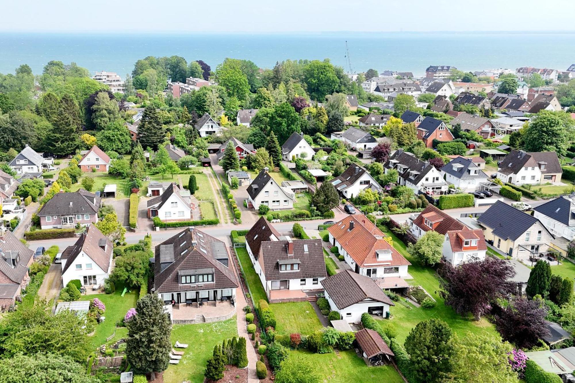 Strandnahe Moderne Ferienwohnung mit Garten Scharbeutz Exterior photo